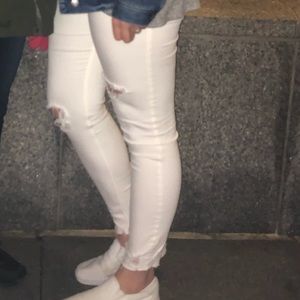 FREE PEOPLE white distressed jeans, SIZE 29